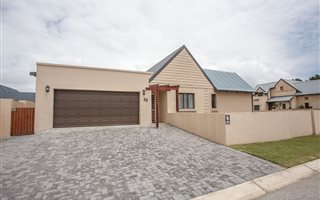 3 Bedroom House in Lorraine
