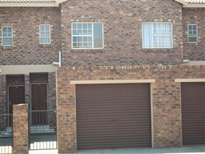 2 Bed Townhouse in Crystal Park