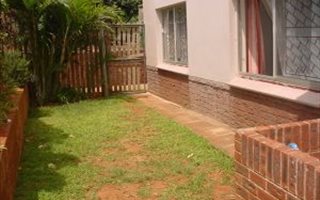 2 Bedroom Flat in Amanzimtoti