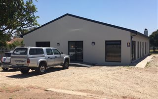 217 m² Office Space in Newton Park