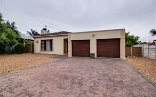 3 Bedroom House in Uitzicht