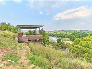 3352 m² Land available in Laezonia
