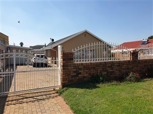 3 Bed House in Lenasia