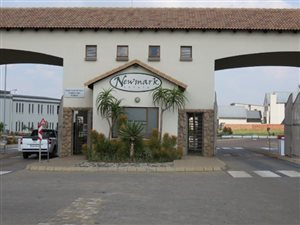 1 Bed Apartment in Silver Lakes Golf Estate