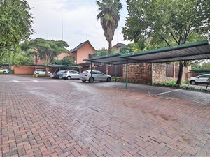 2 Bed Townhouse in Sunninghill