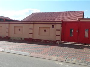 3 Bed House in Dobsonville