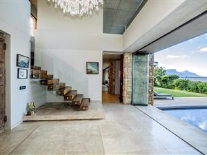 4 Bed House in Stonehurst Mountain Estate