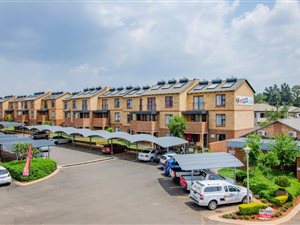 2 Bed Apartment in Menlyn