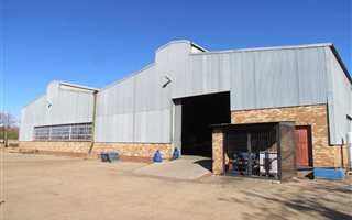 1780 m² Industrial space in Rosslyn