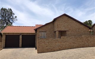 3 Bedroom Townhouse in Kyalami