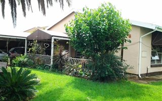 4 Bedroom House in Fochville