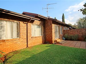 3 Bed Townhouse in Birchleigh North