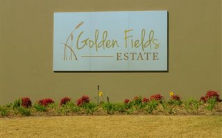3 Bedroom House in Louwlardia