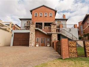5 Bed House in Bankenveld