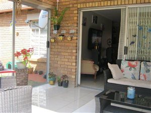 3 Bed Townhouse in Die Hoewes
