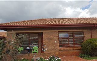1 Bedroom Townhouse in Wilro Park