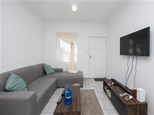 2 Bed House in Bernadino Heights