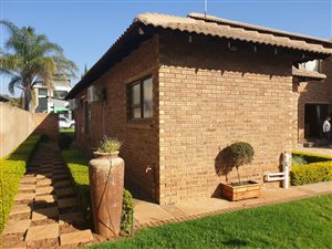 4 Bed House in Ninapark