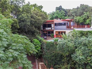 5 Bed House in Queenswood