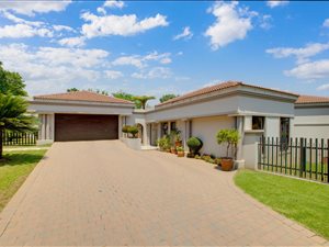 5 Bed House in Dainfern Ridge