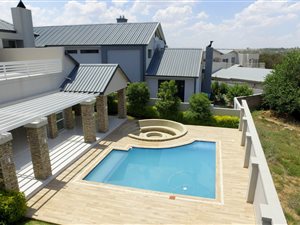 5 Bed House in Helderfontein Estate