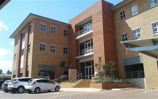 130 m² Commercial space in Irene