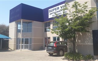 680 m² Commercial space in Paulshof