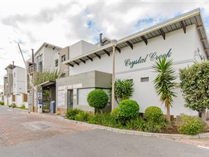 2 Bed Apartment in Admirals Park