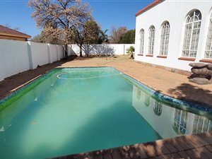 3 Bed House in Flamwood