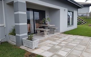 3 Bedroom Cluster in Palm Lakes Estate