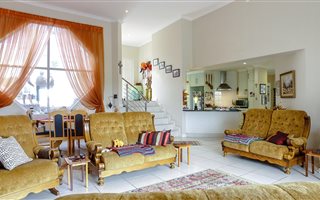 3 Bedroom Townhouse in Beacon Bay