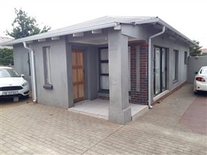 2 Bed House in South Hills