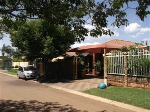 3 Bed House in Eloffsdal