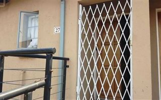 2 Bedroom Townhouse in Ravensklip