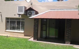 2 Bedroom House in Vryburg