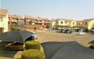 2 Bedroom Townhouse in Mondeor