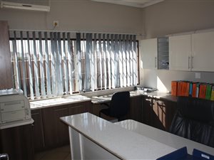 1546 m² Commercial space in East Lynne