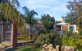 4 Bedroom House in Bredasdorp