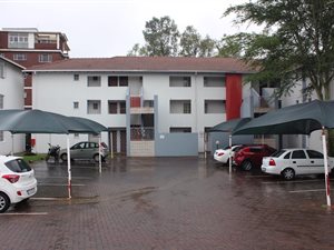 2 Bed Apartment in Groenkloof