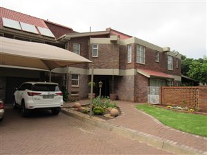 5 Bed House in Bayswater