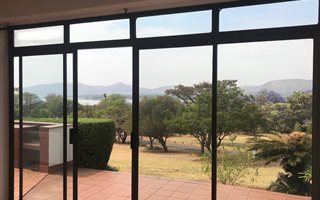 2 Bedroom Apartment in Kosmos