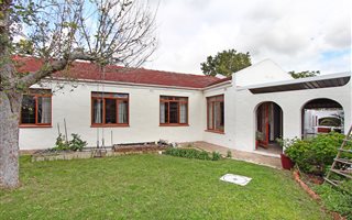 4 Bedroom House in Edgemead