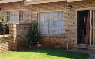 2 Bedroom Townhouse in Minerva Gardens