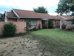 3 Bed Cluster in Dinwiddie