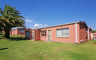 2 Bedroom Townhouse in Naturena