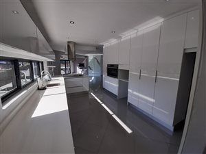 4 Bed House in Richem