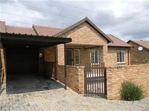 3 Bed Townhouse in Kosmosdal