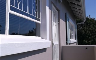 2 Bedroom Garden Cottage in Berario