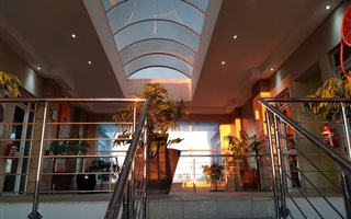 96 m² Office Space in Tableview