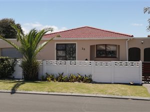 3 Bed House in Grassy Park